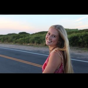 Meet your Posher, Ali